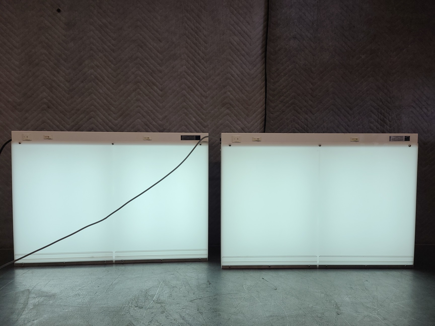 Image of 2 x Wardray Premise X-Ray Illuminators - Light Box Viewers Lab