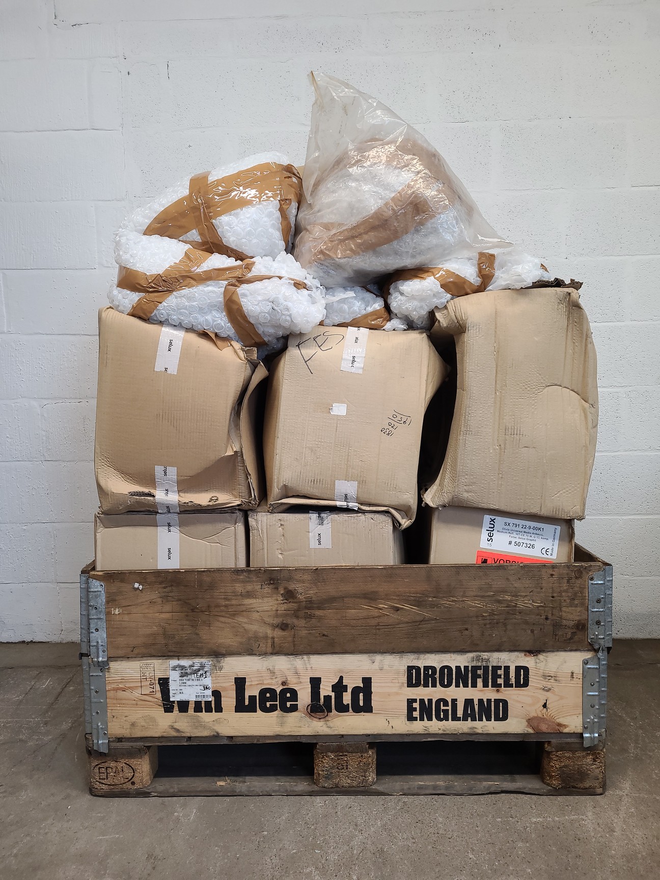 Image of Job Lot Industrial Lighting - Olivio Projectors & Selux Brackets SX WK77700-9