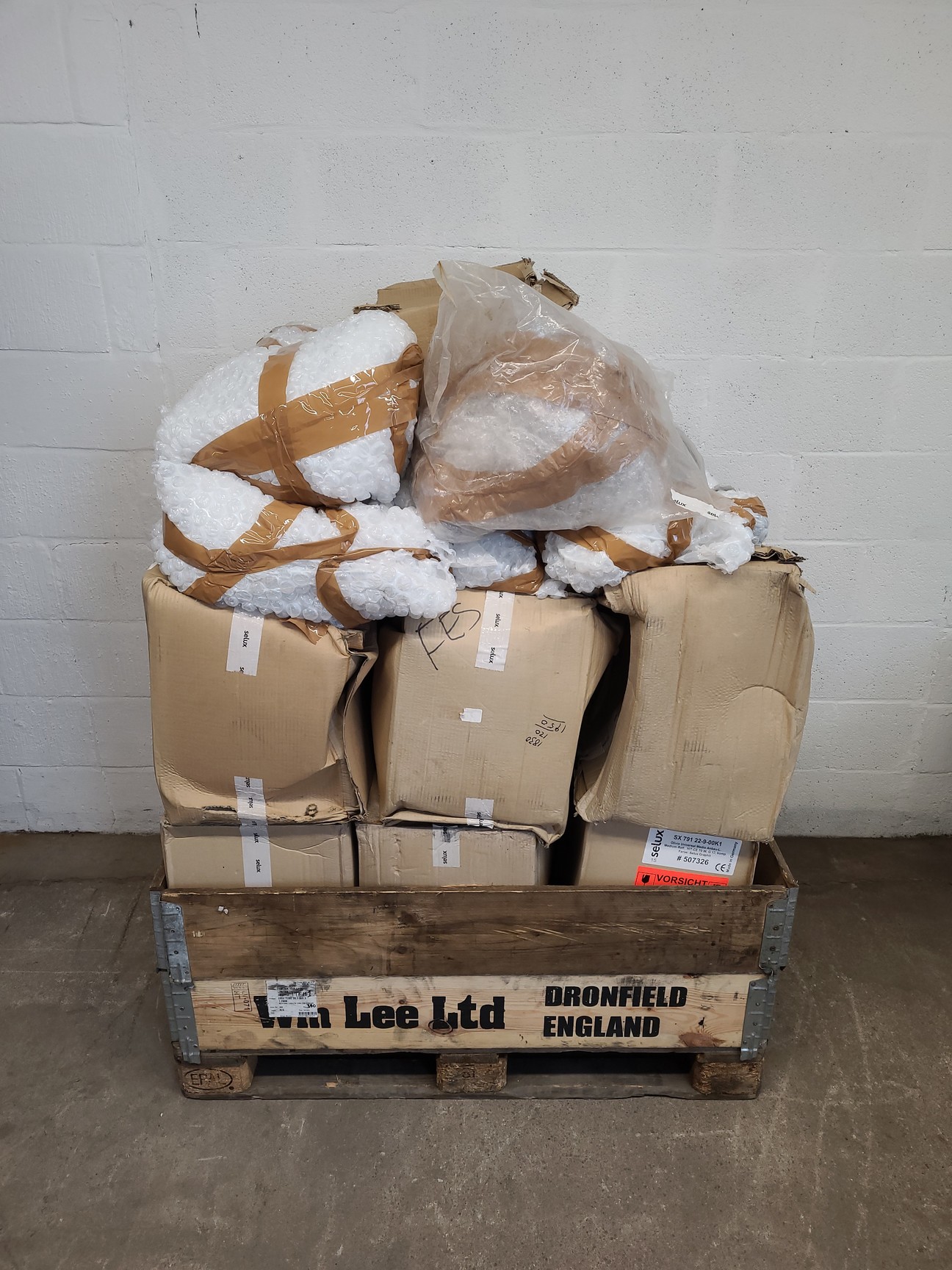 Image of Job Lot Industrial Lighting - Olivio Projectors & Selux Brackets SX WK77700-9