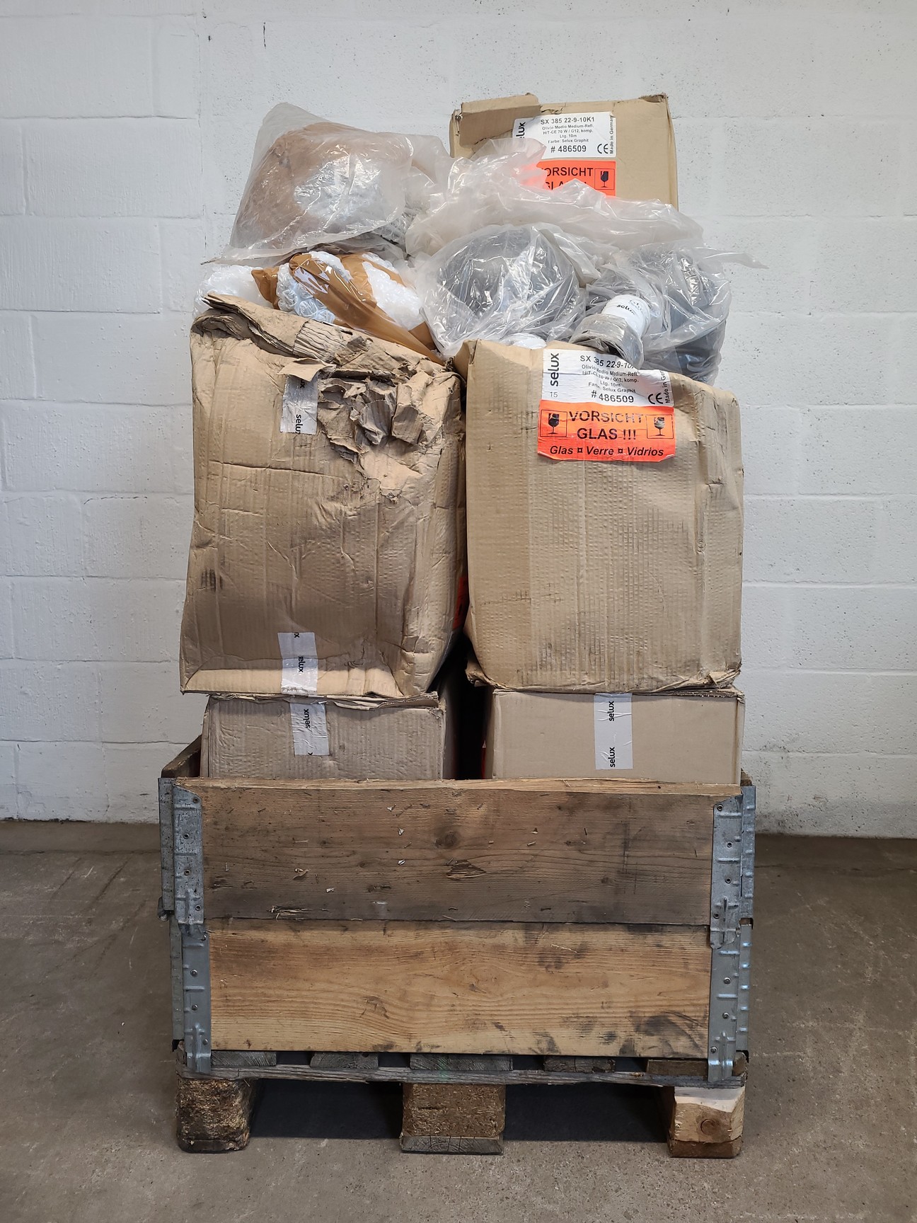 Image of Job Lot Industrial Lighting - Olivio Projectors & Selux Brackets SX WK77700-9