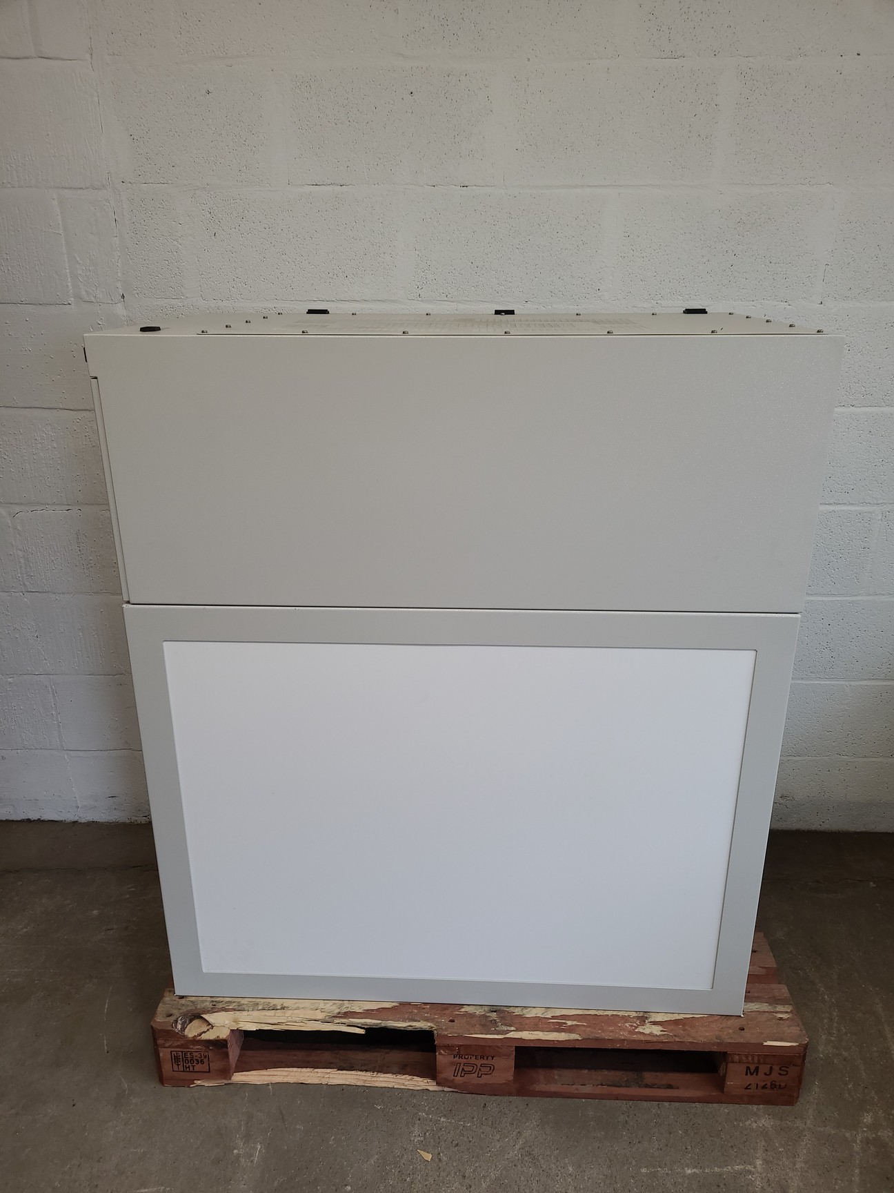 Image of Labcaire Aura 550L Laboratory Ductless Fume Hood Lab + Sink Unit