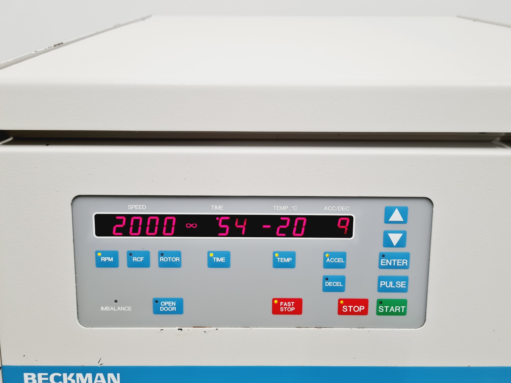 Image of Beckman Avanti 30 Compact Centrifuge with F0850 Rotor & Manual 