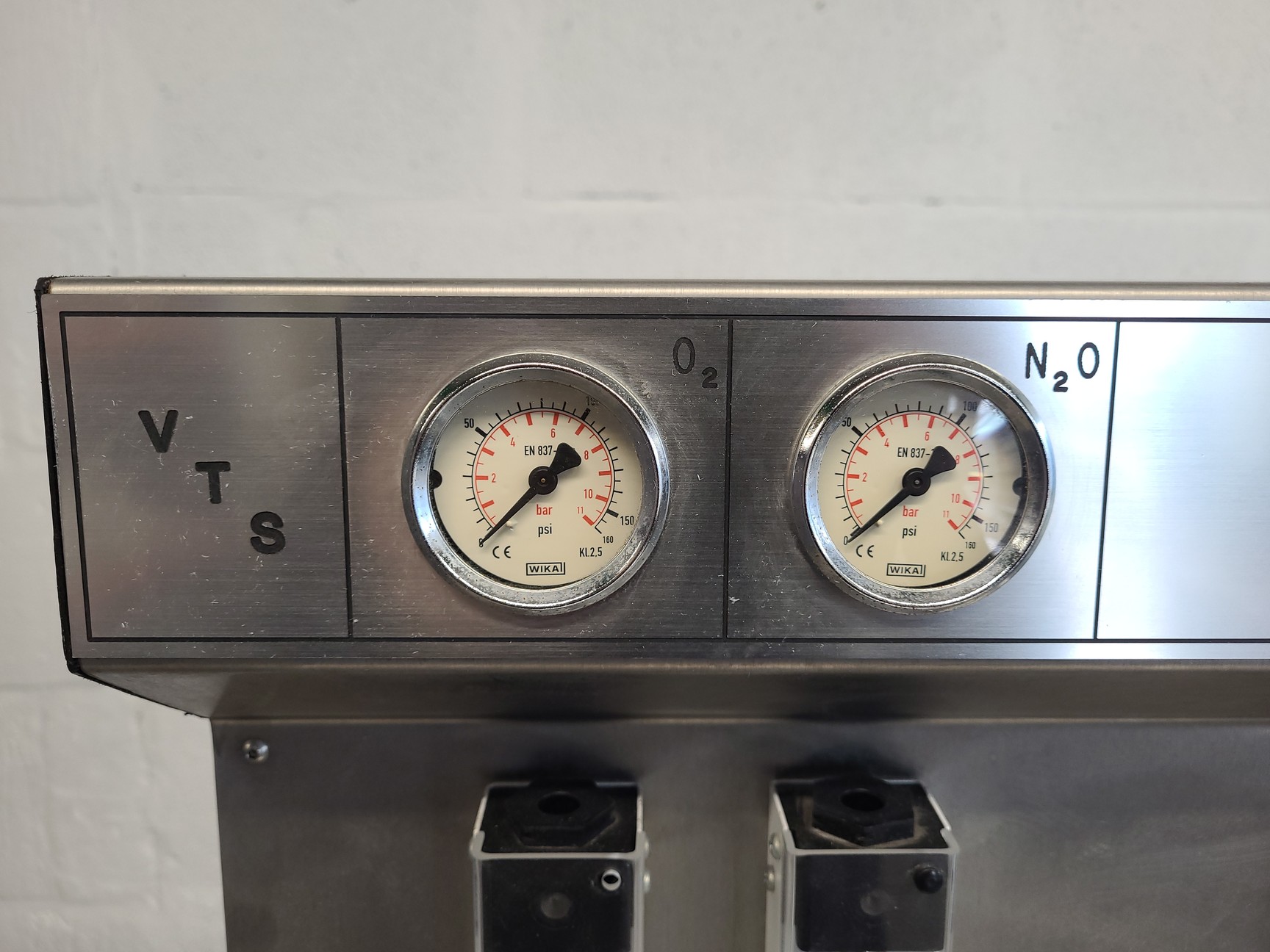 Image of Anaesthesia Machine System  - VetTech Scavenging Unit, Fortec Vaporiser Lab