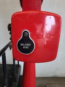 Thumbnail image of Avery Scales 3205 CLE Industrial Weighing Scales 1500lb Vintage Retro Film Prop