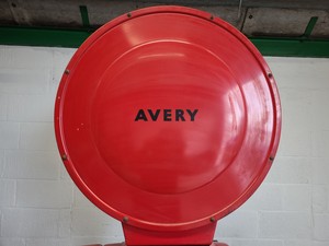 Thumbnail image of Avery Scales 3205 CLE Industrial Weighing Scales 1500lb Vintage Retro Film Prop