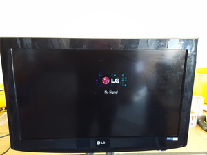 Thumbnail image of LG TV 32' With Stand - No Remote Controller 