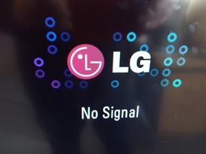 Thumbnail image of LG TV 32' With Stand - No Remote Controller 