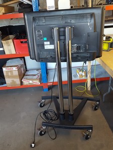 Thumbnail image of LG TV 32' With Stand - No Remote Controller 