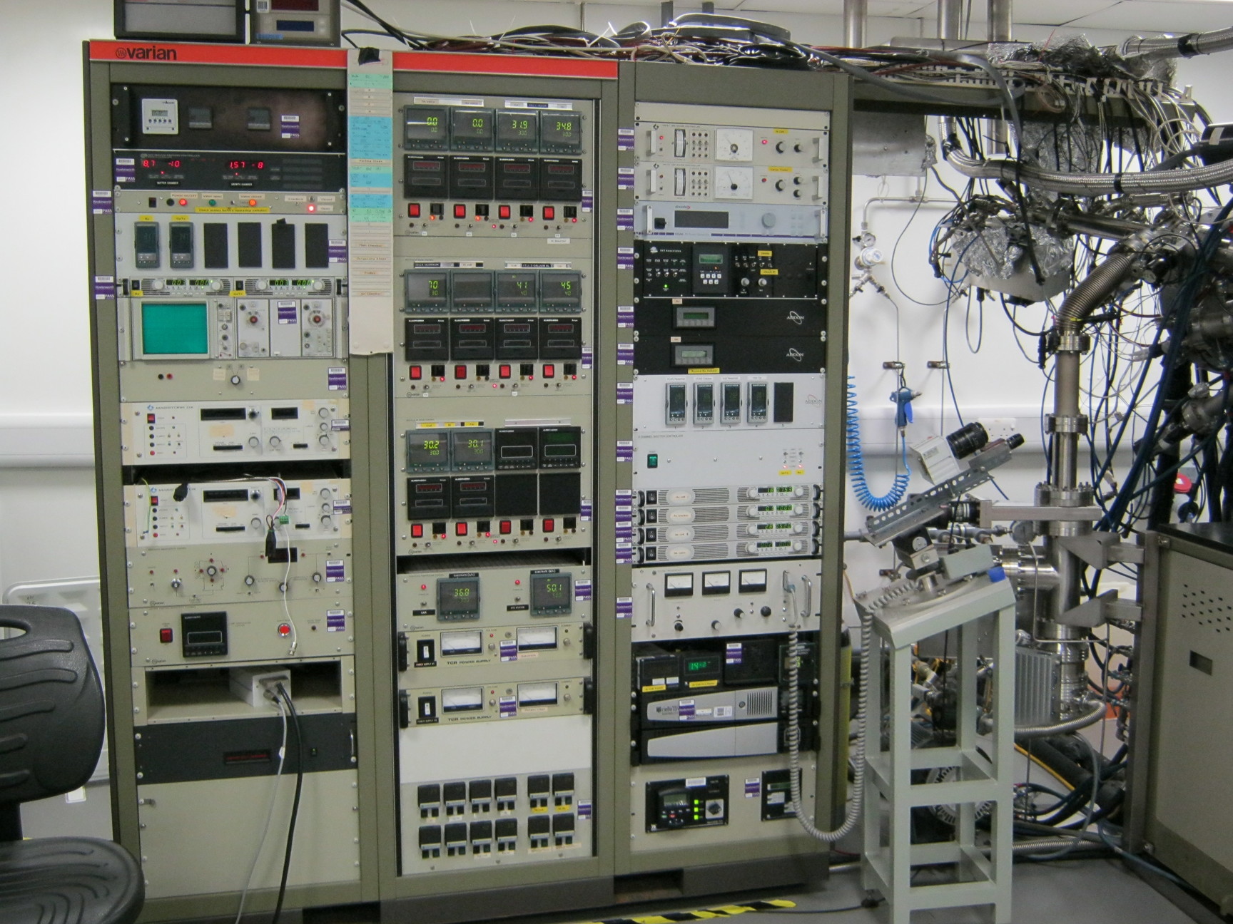 Image of MBE GEN 2 Molecular Beam Epitaxy System