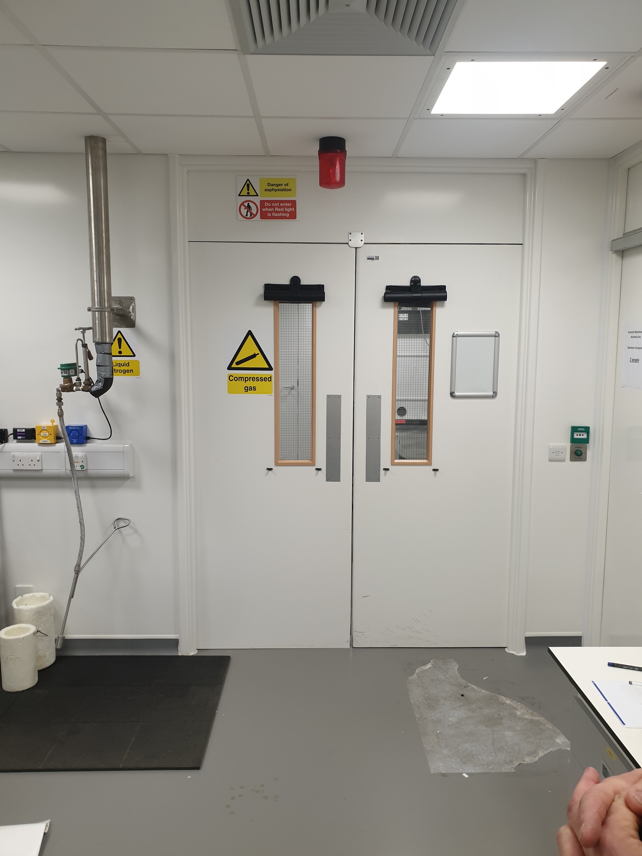 Image of MBE GEN 2 Molecular Beam Epitaxy System