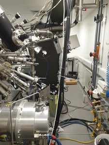 Thumbnail image of MBE GEN 2 Molecular Beam Epitaxy System