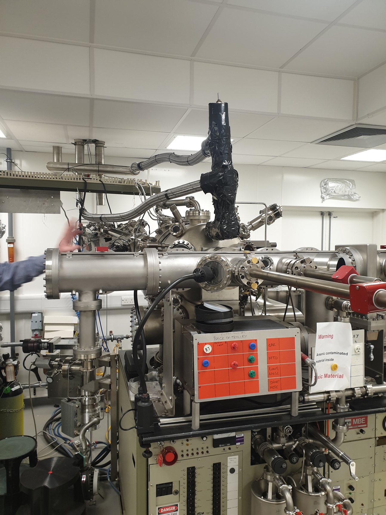 Image of MBE GEN 2 Molecular Beam Epitaxy System
