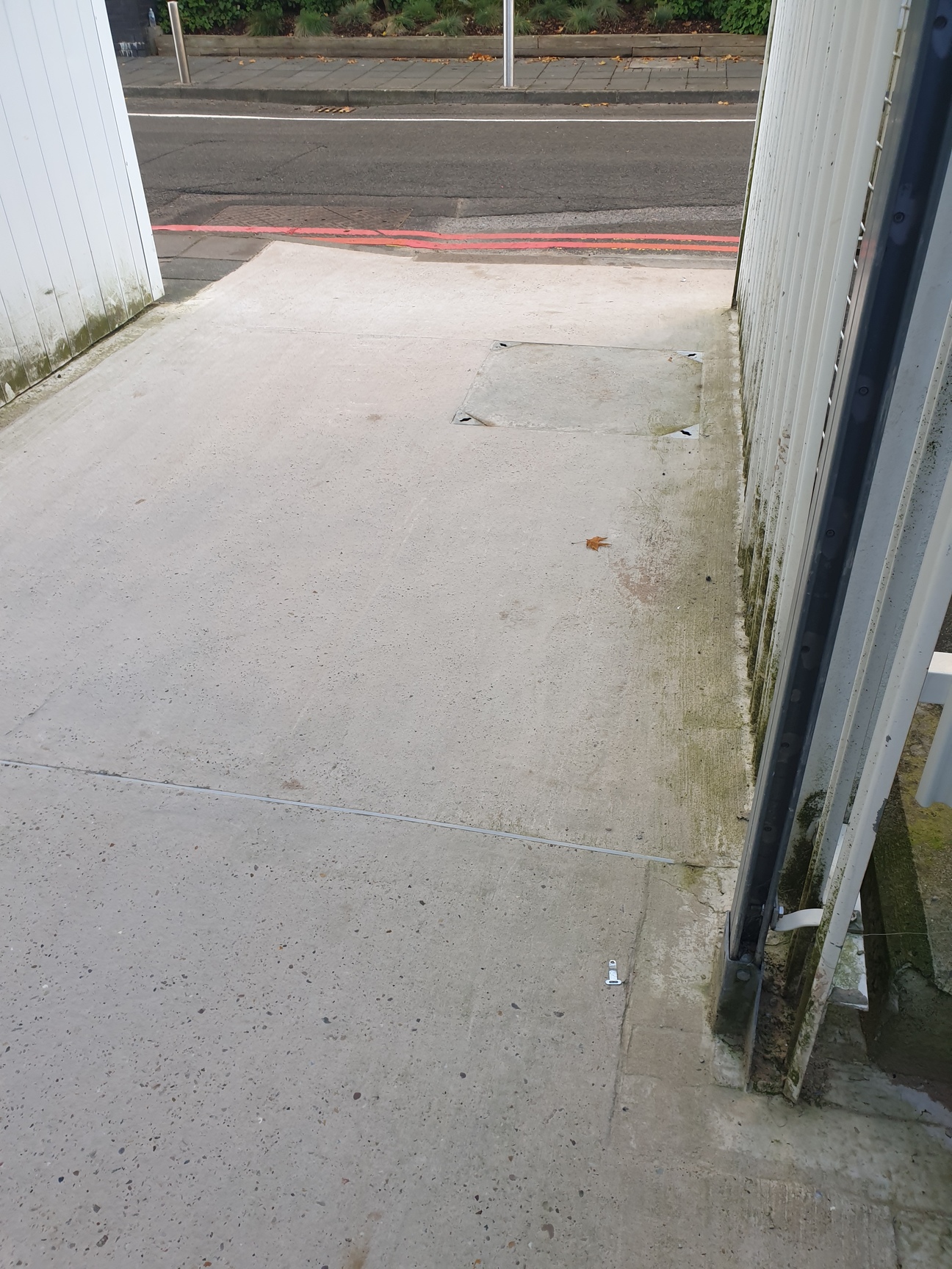 Image of MBE GEN 2 Molecular Beam Epitaxy System