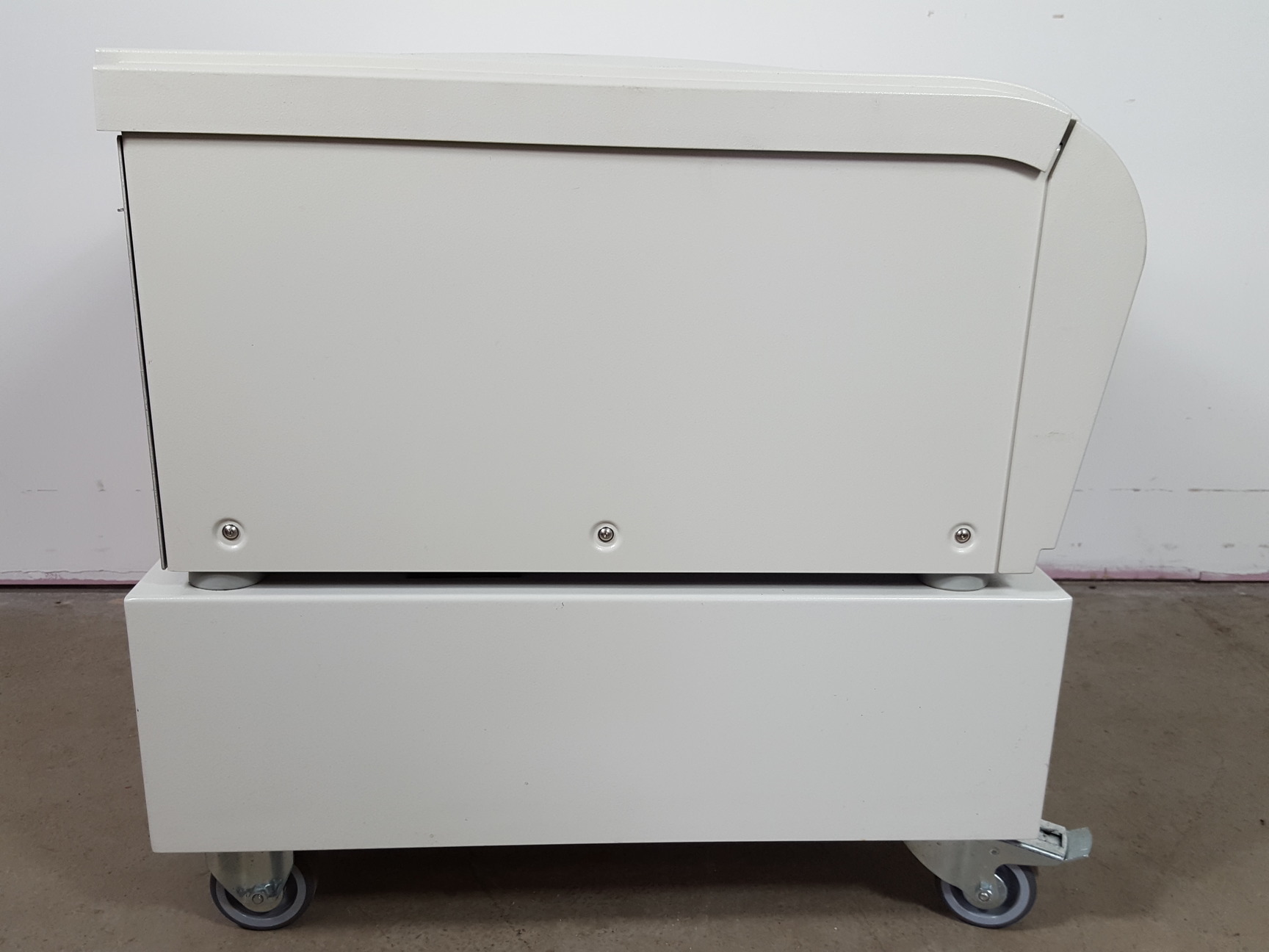 Image of Thermo Scientific Heraeus Multifuge X3R Centrifuge, 4200rpm Rotor & Trolley Lab