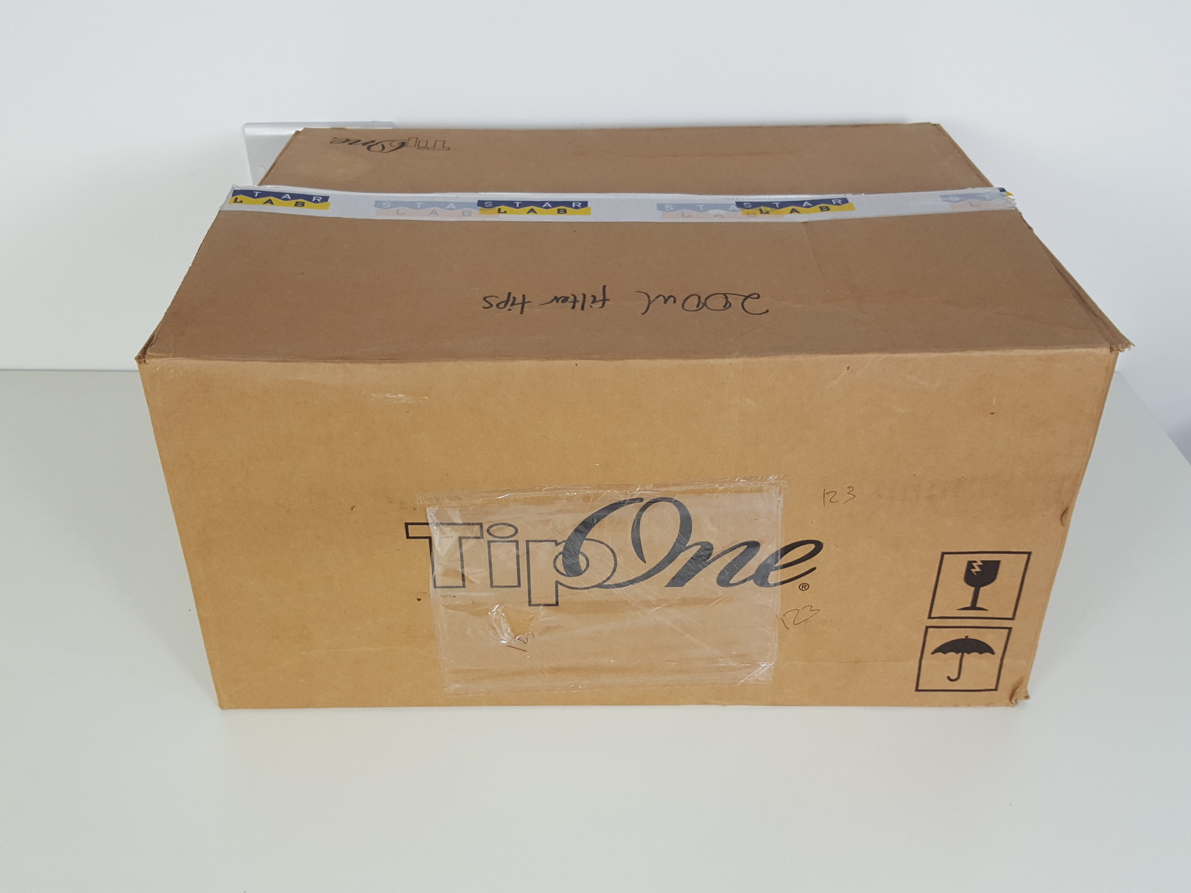 Image of 8 x Trays of 960 VWR Sterile Aerosol Pipette Tips 1-200uL Lab 732-0541, 53510-10