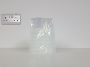 Thumbnail image of 9 Packs of 10 Greiner Bio-One 96 Well Microplates Lab 655201