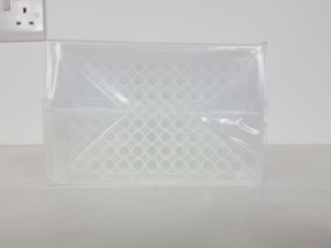 Thumbnail image of 9 Packs of 10 Greiner Bio-One 96 Well Microplates Lab 655201