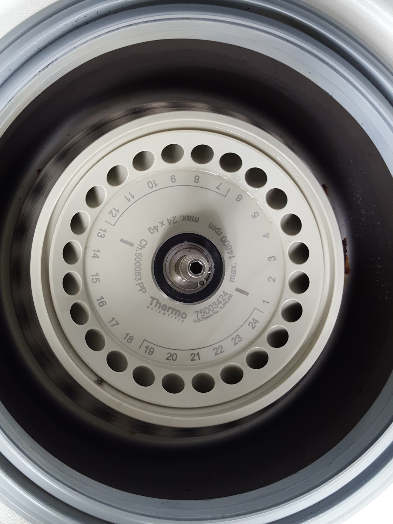 Image of VWR Micro Star 17 R Laboratory Centrifuge + 24-Tube Rotor Lab