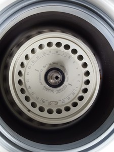 Thumbnail image of VWR Micro Star 17 R Laboratory Centrifuge + 24-Tube Rotor Lab