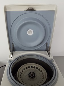 Thumbnail image of VWR Micro Star 17 R Laboratory Centrifuge + 24-Tube Rotor Lab
