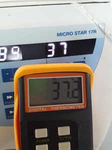 Thumbnail image of VWR Micro Star 17 R Laboratory Centrifuge + 24-Tube Rotor Lab