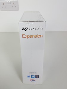 Thumbnail image of Seagate Expansion 2TB Desktop Hard Drive SRD0NF2 1TFAD1-570