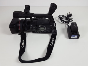 Thumbnail image of Canon XH A1 Camcorder HDV 1080i Video Camera & Charger with Spare Battery
