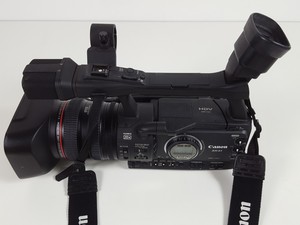 Thumbnail image of Canon XH A1 Camcorder HDV 1080i Video Camera & Charger with Spare Battery
