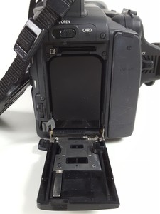 Thumbnail image of Canon XH A1 Camcorder HDV 1080i Video Camera & Charger with Spare Battery