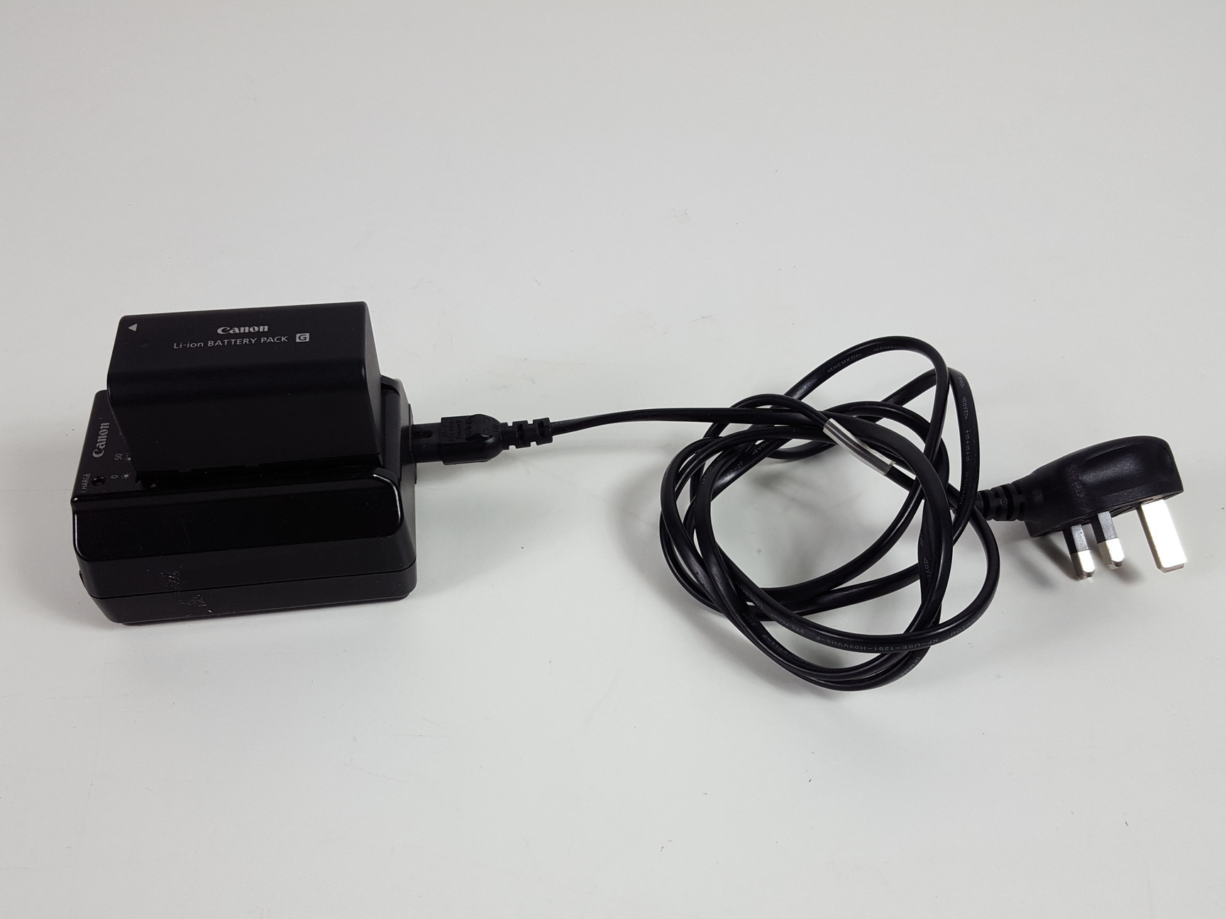 Image of Canon XH A1 Camcorder HDV 1080i Video Camera & Charger with Spare Battery