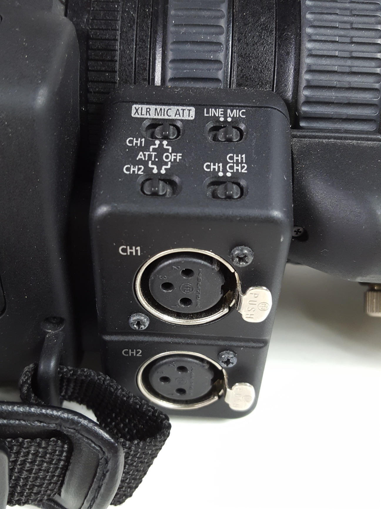 Image of Canon XH A1 Camcorder HDV 1080i Video Camera & Charger with Spare Battery