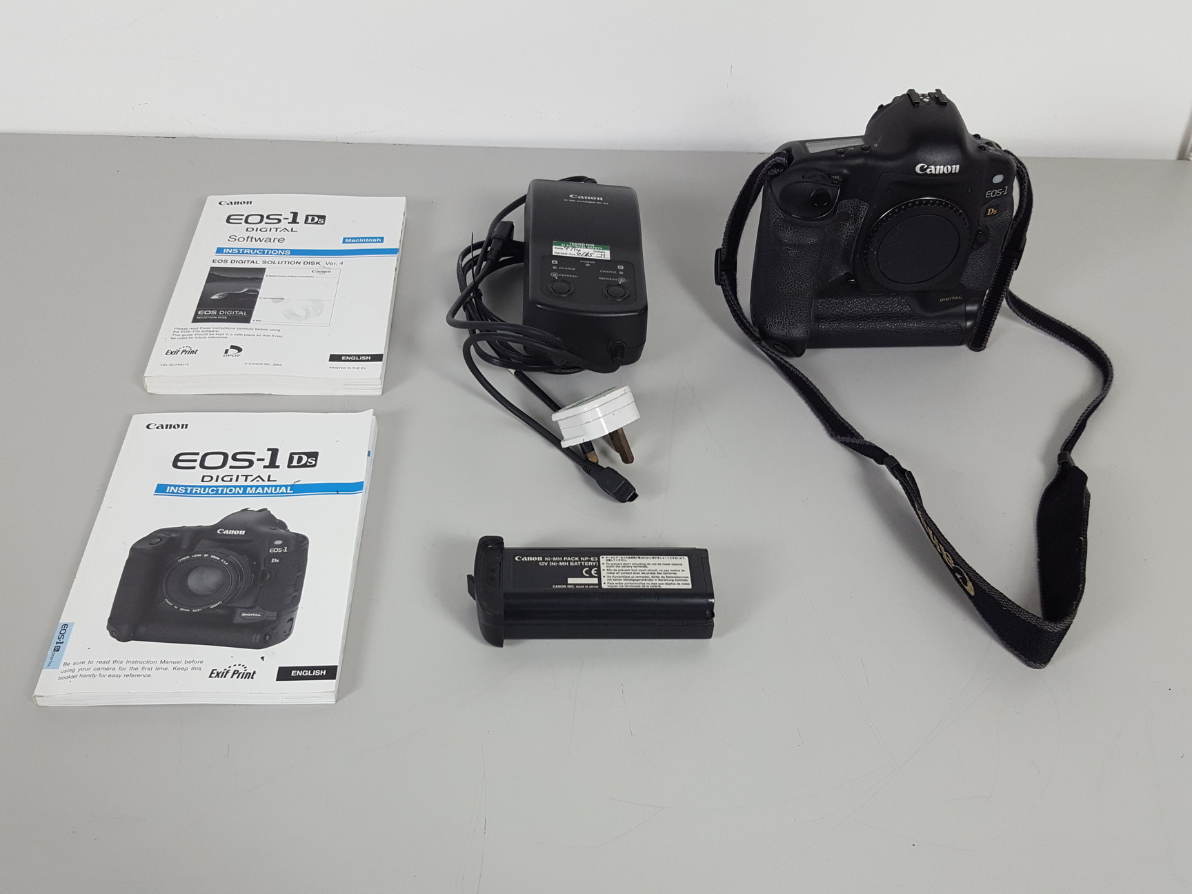 Image of Canon EOS-1 DS Digital Camera & Accessories