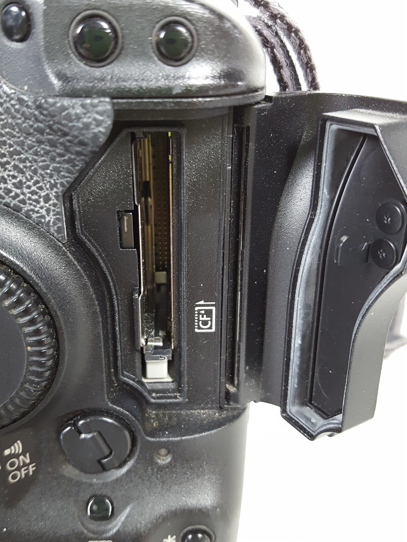 Image of Canon EOS-1 DS Digital Camera & Accessories