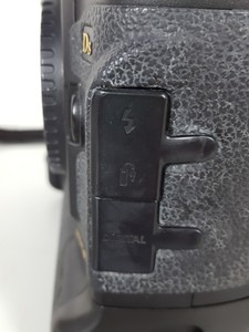 Thumbnail image of Canon EOS-1 DS Digital Camera & Accessories