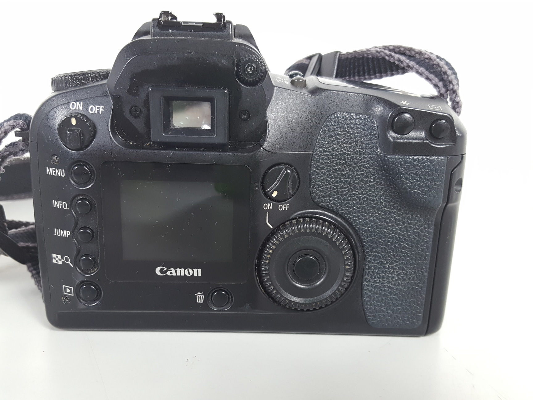 Image of Canon EOS D30 Digital Camera & Charger + 2 Spare Battery Packs