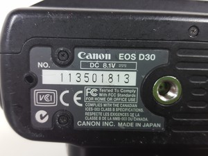 Thumbnail image of Canon EOS D30 Digital Camera & Charger + 2 Spare Battery Packs