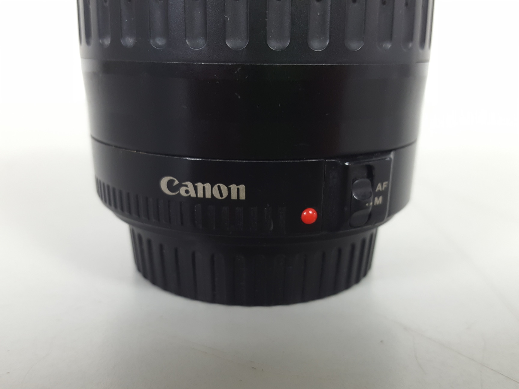 Image of Canon Zoom Lens EF 80-200mm 1:4.5-5.6 - Dust inside