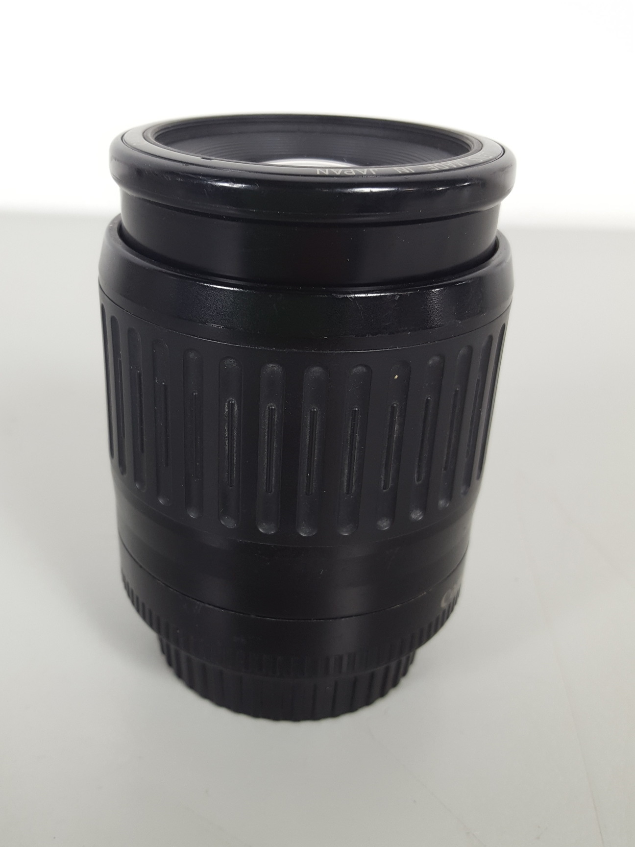 Image of Canon Zoom Lens EF 80-200mm 1:4.5-5.6 - Dust inside