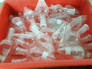 Thumbnail image of Job Lot Jointed Lab Glassware, Round Bottomed Flasks, Condensers, Chemistry