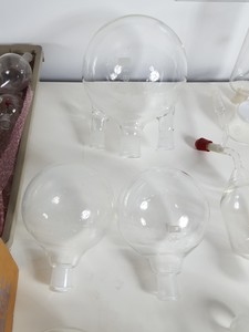 Thumbnail image of Job Lot Jointed Lab Glassware, Round Bottomed Flasks, Condensers, Chemistry