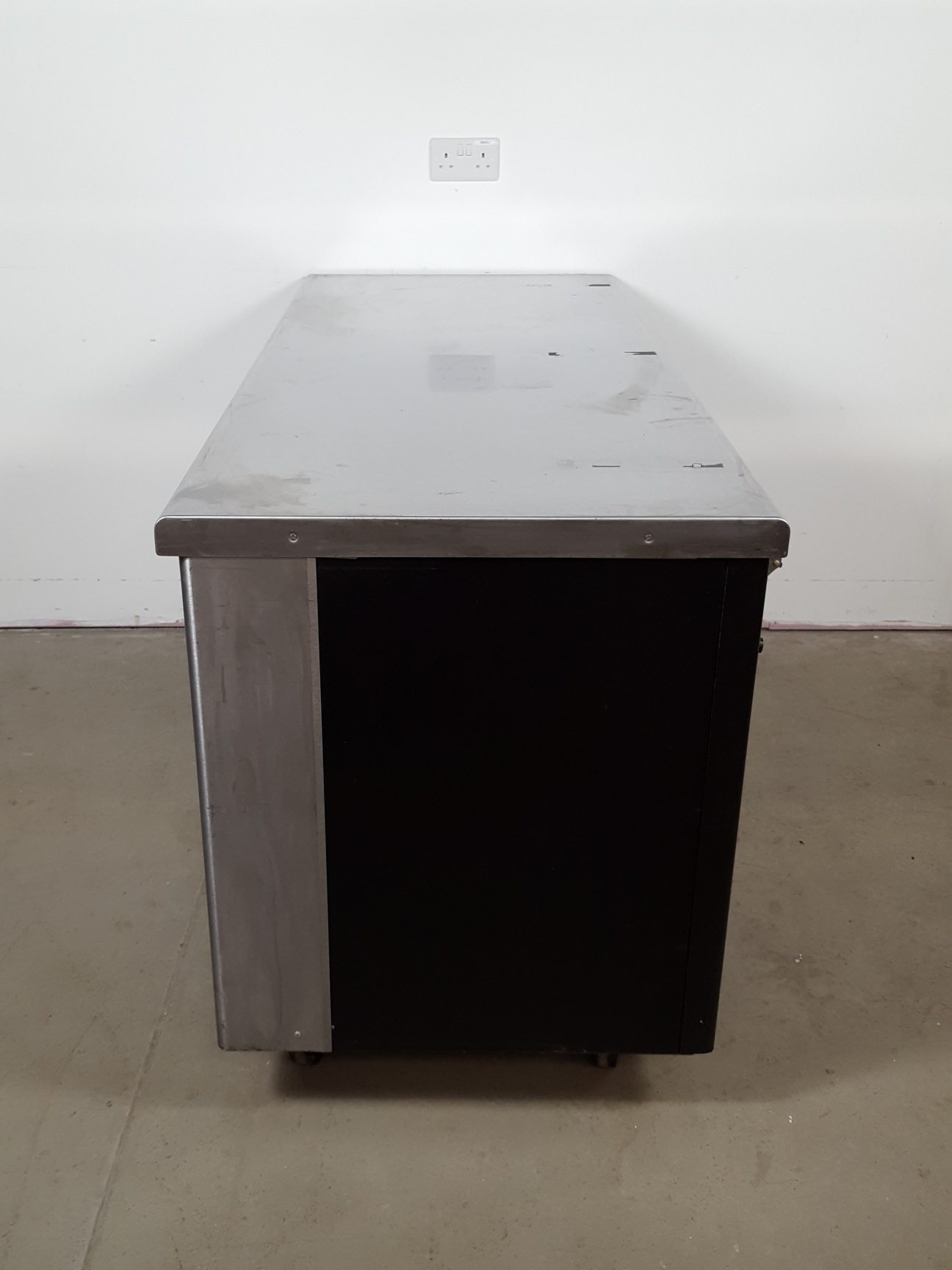 Image of Victor Catering Foodservice Servery Counter Unit + Tray Slider 