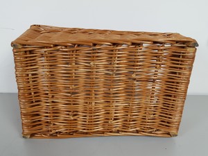 Thumbnail image of Condiment Coffee Unit + Bread Basket, Shelves & Litter Bin Commercial Catering