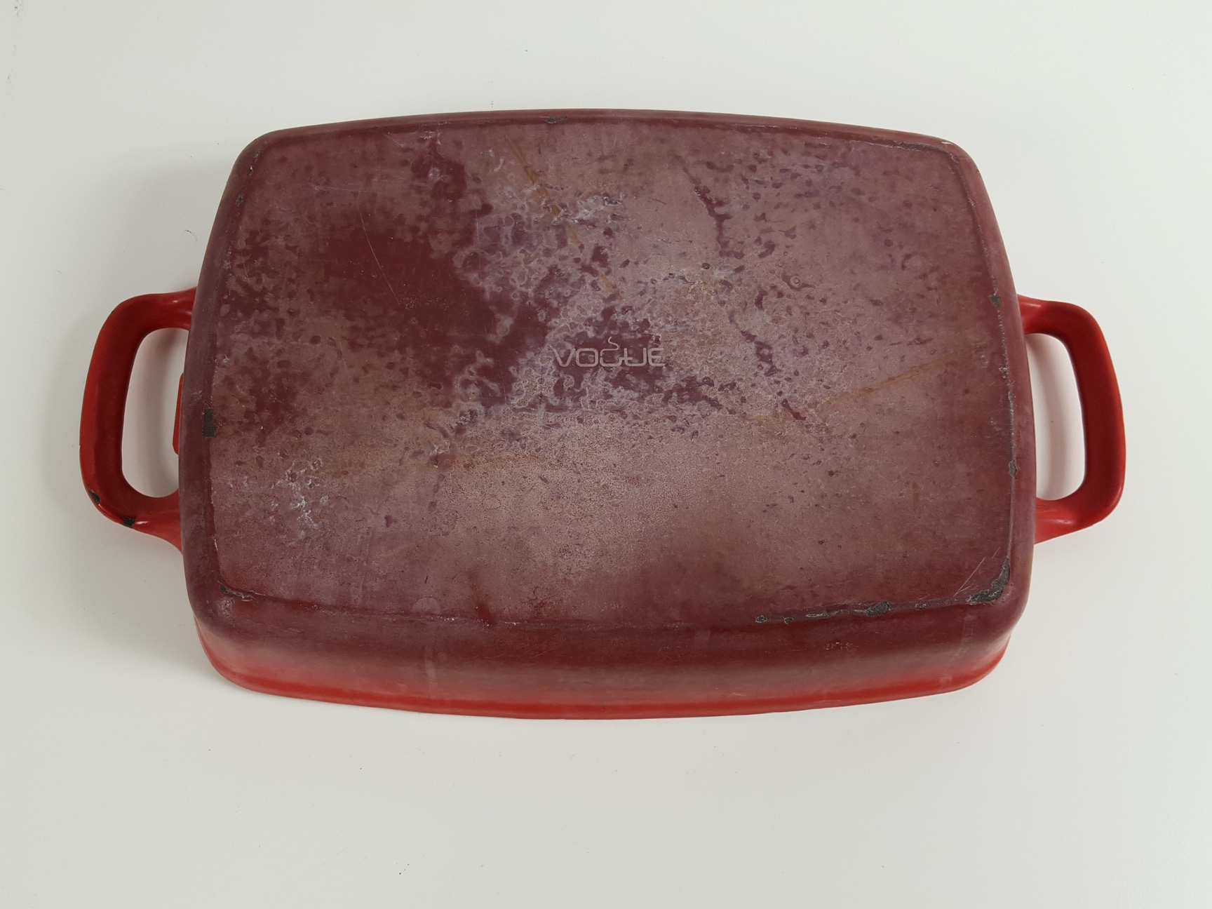 Image of 22 x Vogue Red Rectangular Cast Iron Dishes 2.8 Litre GH320 for Hot Food Servery