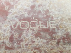 Thumbnail image of 22 x Vogue Red Rectangular Cast Iron Dishes 2.8 Litre GH320 for Hot Food Servery