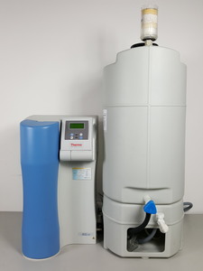 Thumbnail image of Thermo Scientific Barnstead Pacific TII20 UV Water Purification System 60L Lab