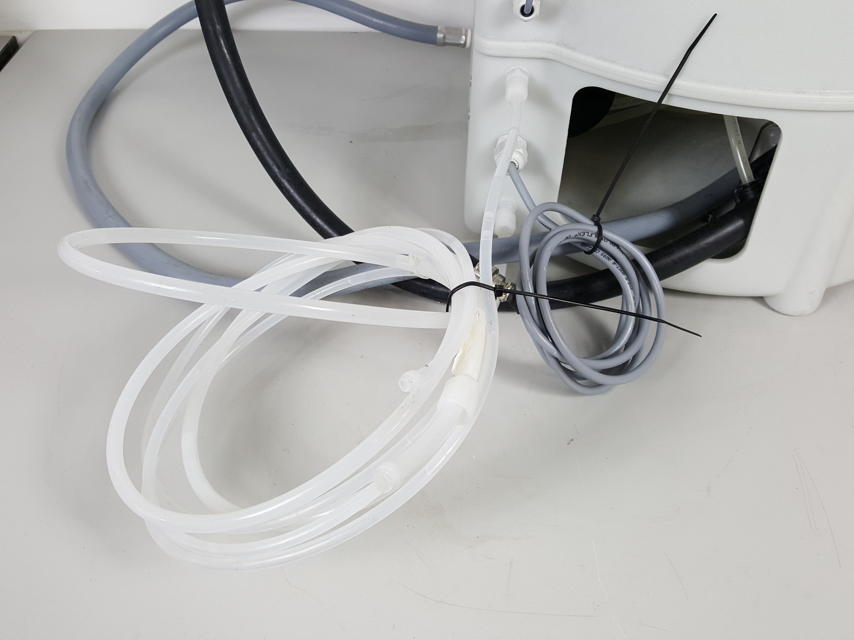 Image of Thermo Scientific Barnstead Pacific TII20 UV Water Purification System 60L Lab