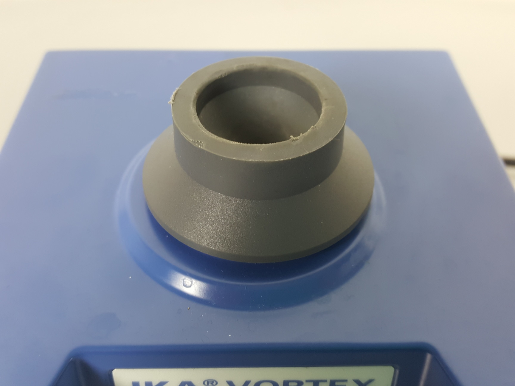 IKA Vortex Genius 3 Shaker Model VG 3 S002 Lab