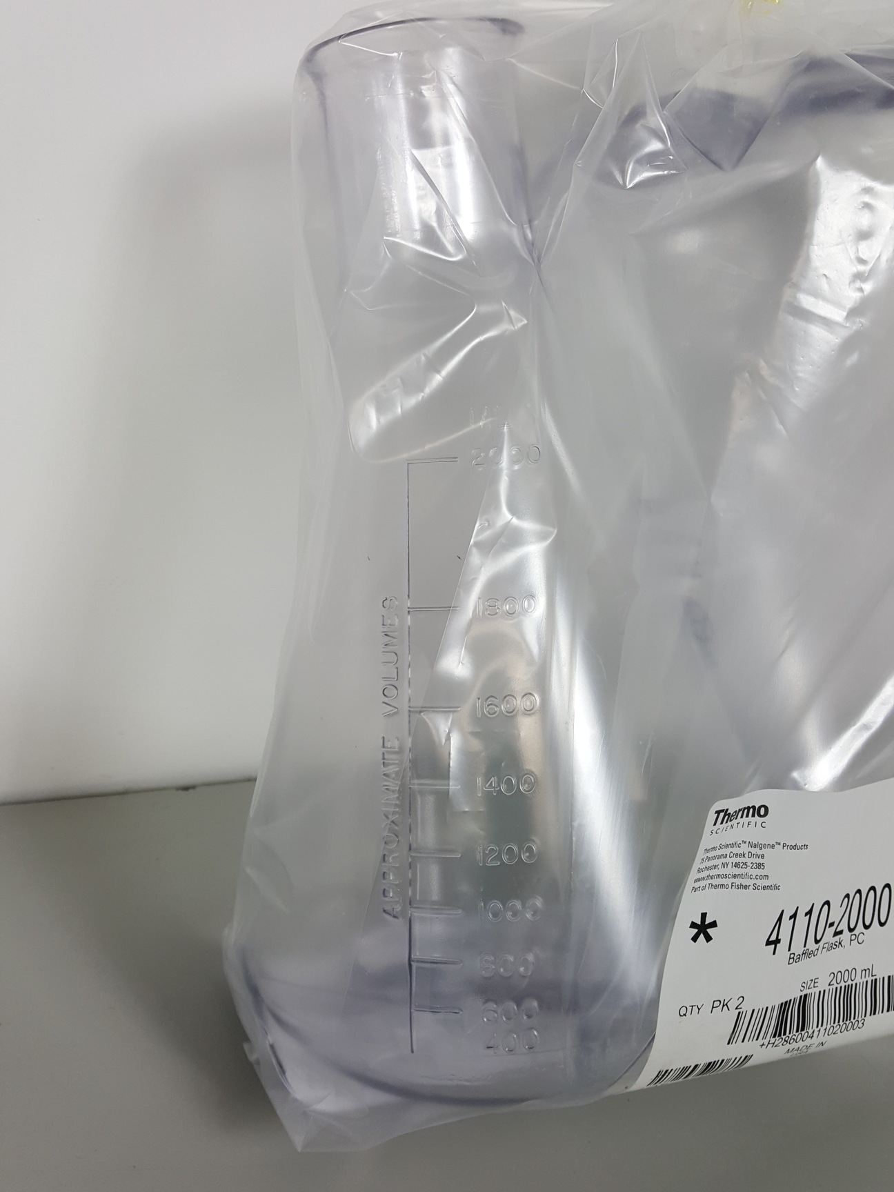Image of 4 x Thermo Scientific 2000ml 2L Baffled Erlenmeyer Flasks PC Lab 4110-2000