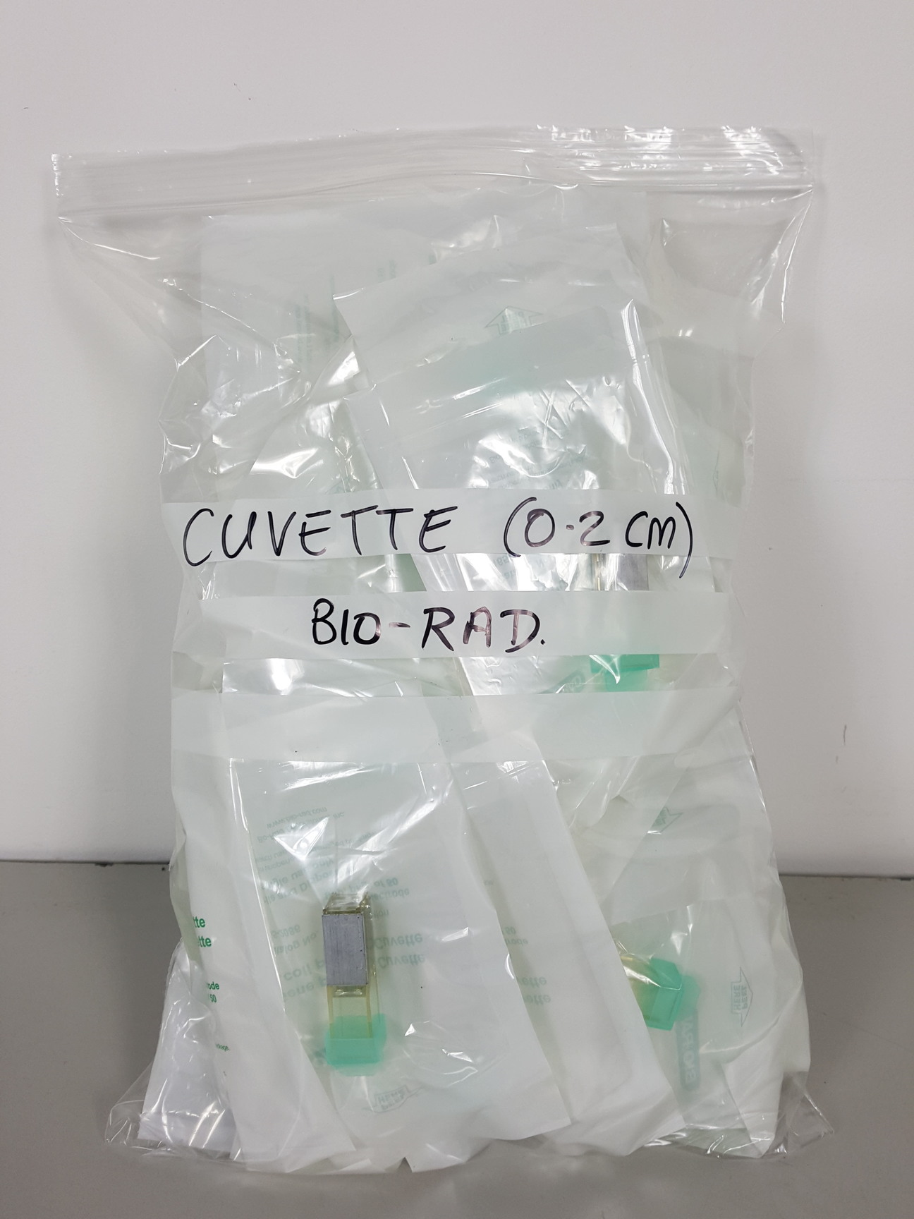 Image of 46 x Bio-Rad Gene Pulser / MicroPulser Electroporation Cuvettes, 0.2 cm 1652086