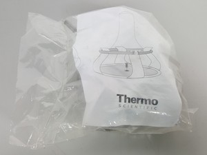 Thumbnail image of 4 x Thermo Scientific 500ml Erlenmeyer Flask Holders Assy Clamps GT236014 Lab